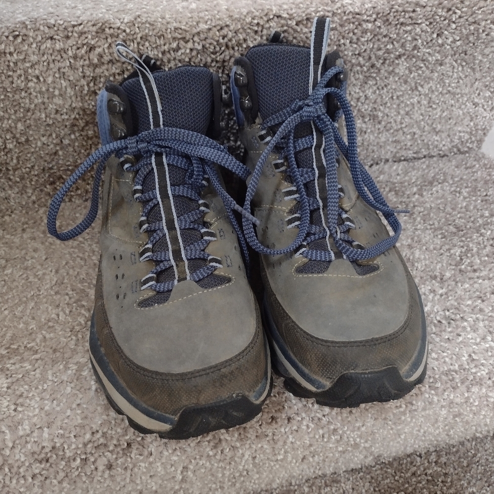 Hoka Tor Summit women 11 hiking boot